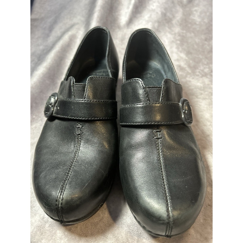 Dansko Womens EU 38 Black Leather Wedge Pumps Closed Toe Buckle Slip Resistant